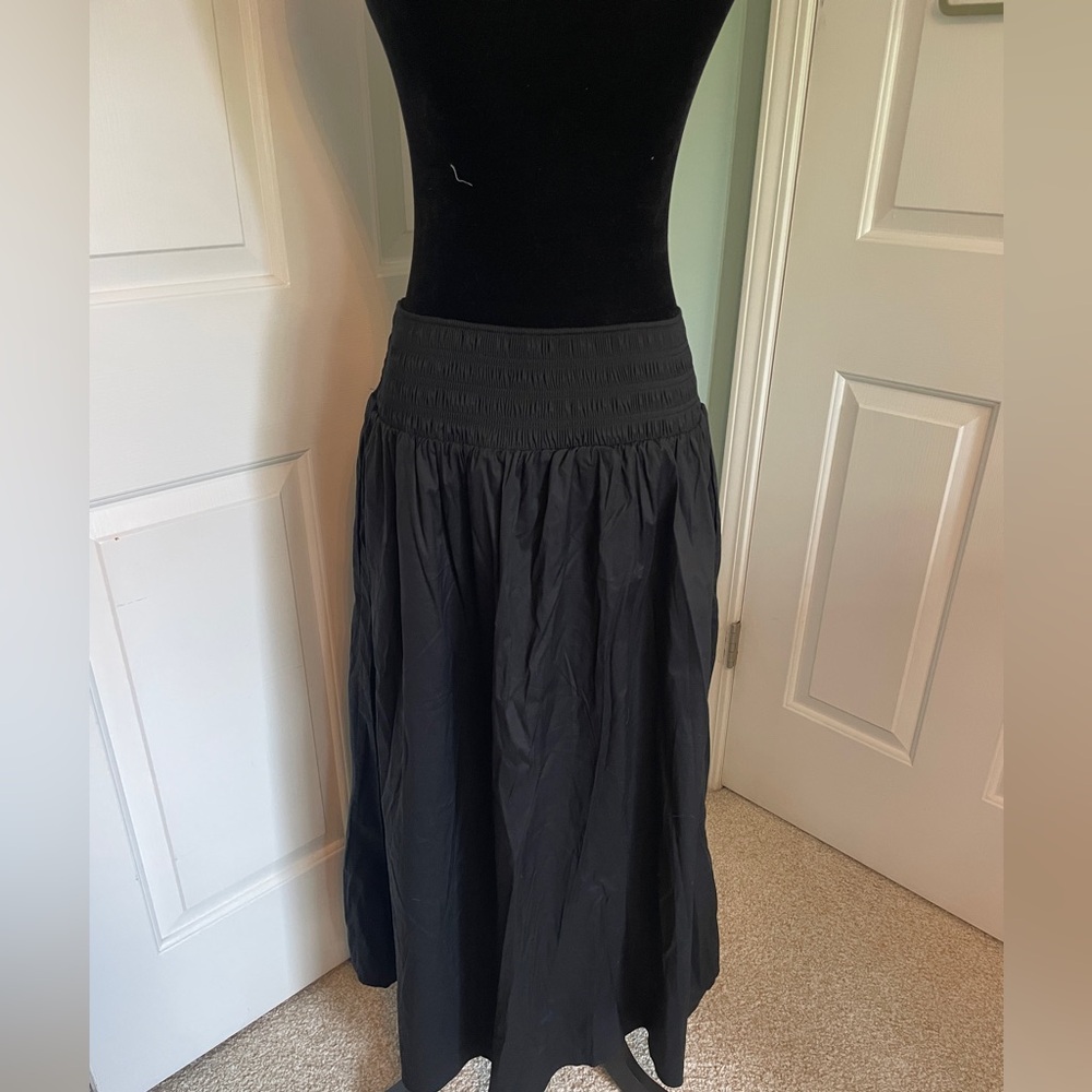 NWT Black Chico's Poplin Smocked Skirt -  Size 1 (8/10-M) - Picture 8 of 9